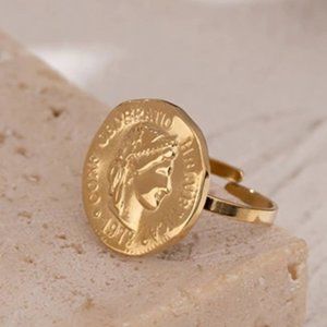 New 18K Gold Plated Vintage Coin Elizabeth Queen Resizable Ring